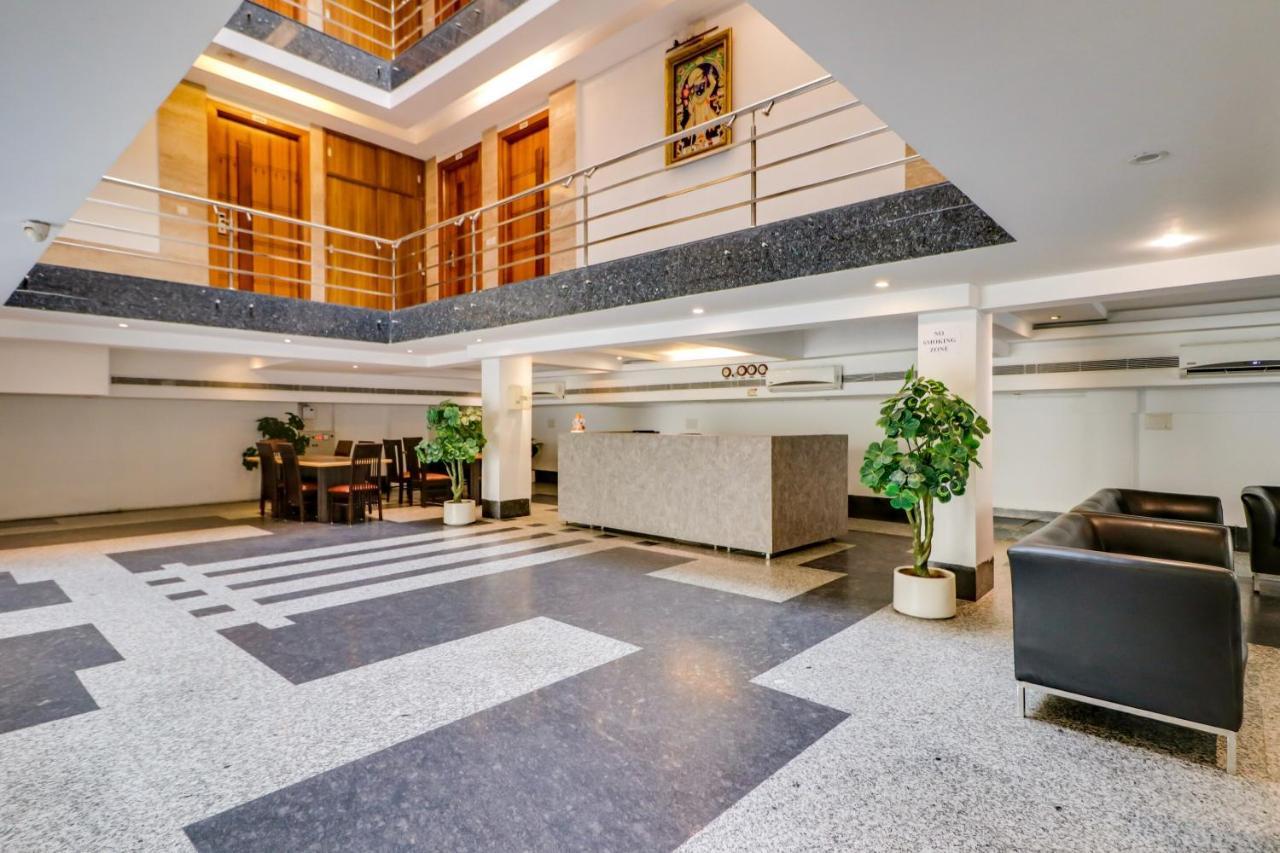 Townhouse 939 Hotel Gagan Inn Near Satyam Inox Patel Nagar New Delhi Exterior foto