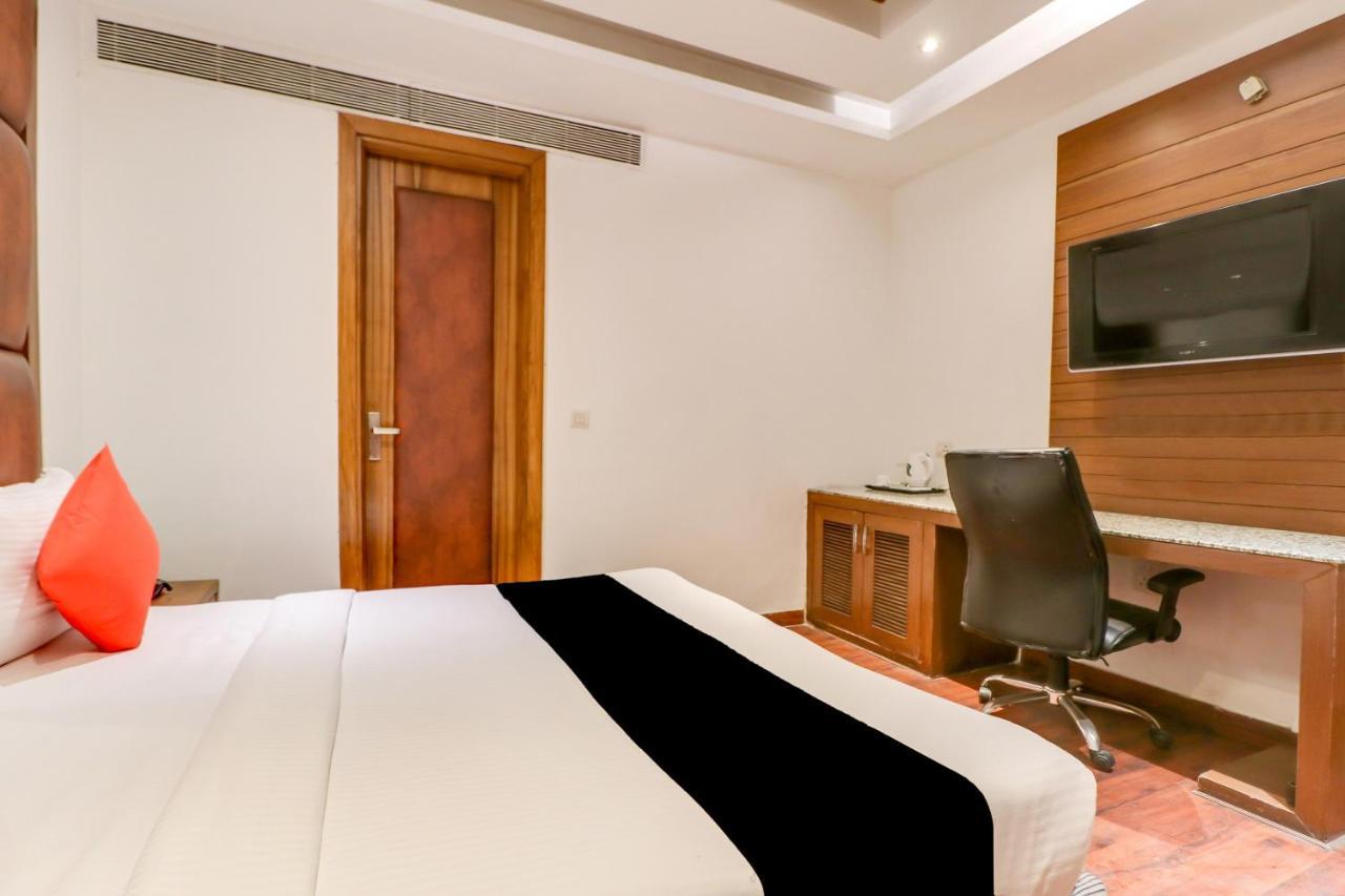 Townhouse 939 Hotel Gagan Inn Near Satyam Inox Patel Nagar New Delhi Exterior foto